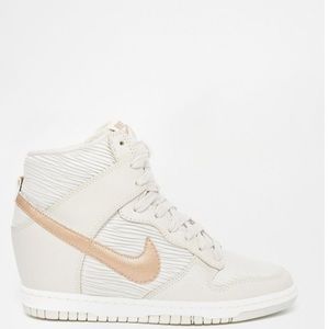 Women’s Nike Wedge Dunk X sneakers